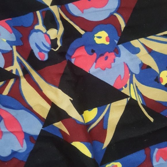 LulaRoe TC leggings Plus Size - Picture 4 of 4